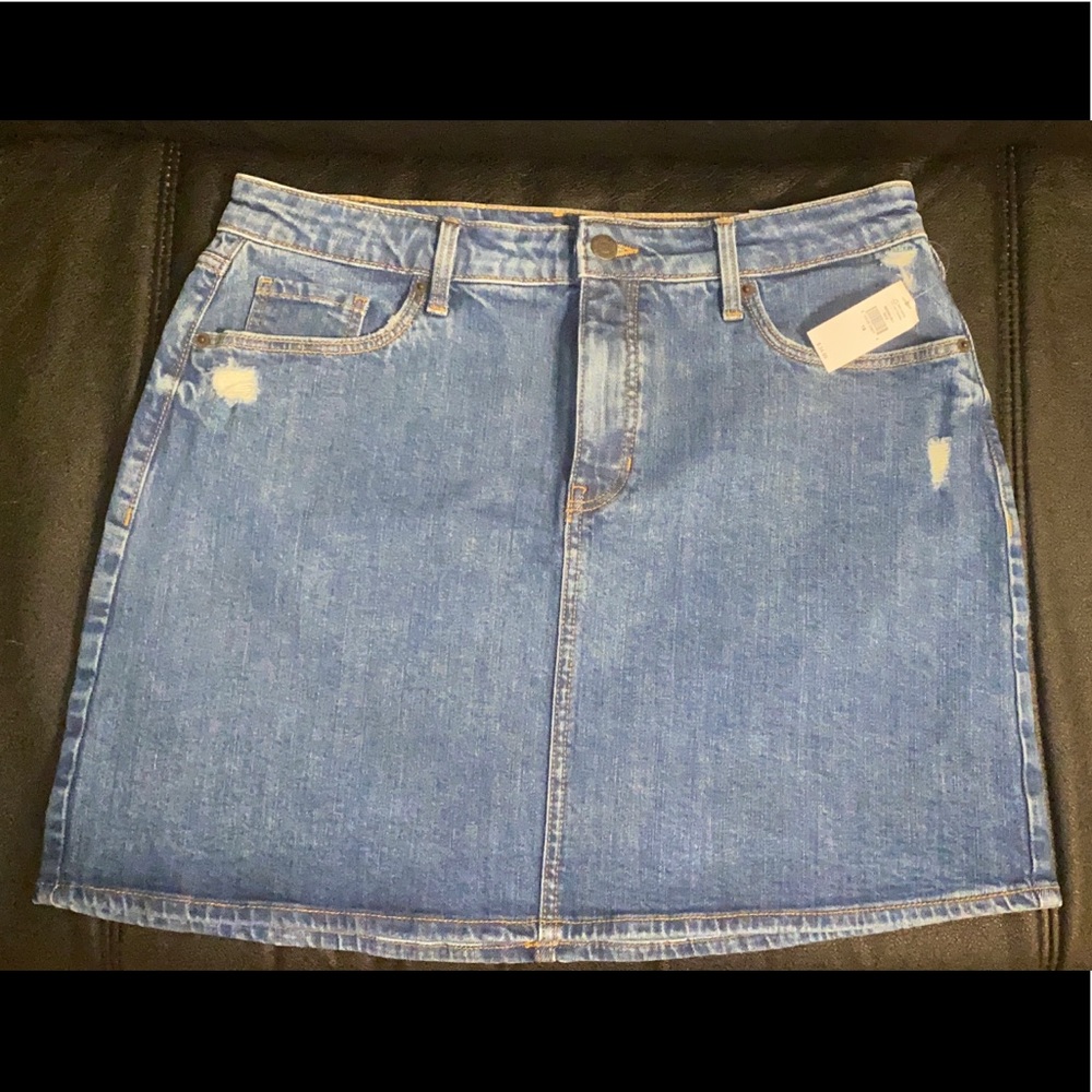 NWT Old Navy Denim Skirt Women’s Size 12